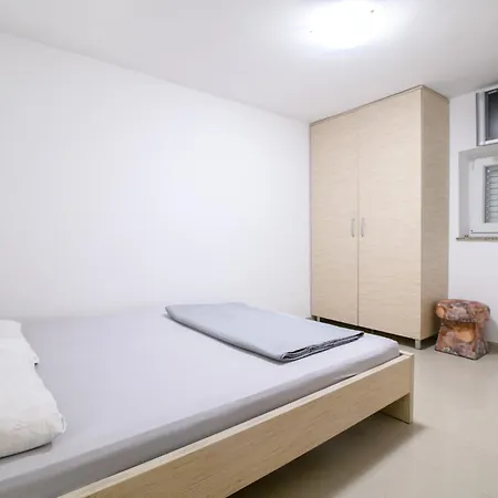 Lilly Apartament