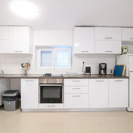 Lilly Apartament