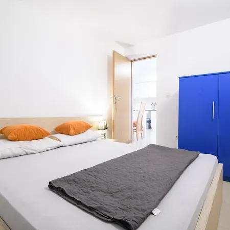 Lilly Apartament *